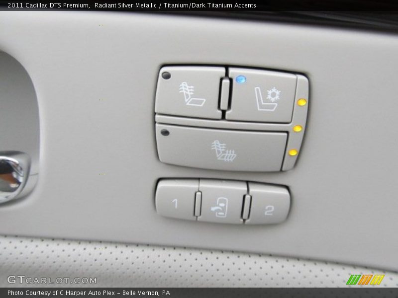Radiant Silver Metallic / Titanium/Dark Titanium Accents 2011 Cadillac DTS Premium
