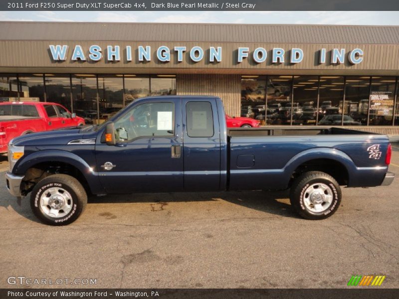 Dark Blue Pearl Metallic / Steel Gray 2011 Ford F250 Super Duty XLT SuperCab 4x4