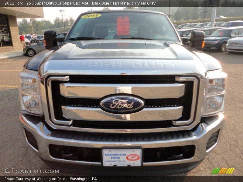Dark Blue Pearl Metallic / Steel Gray 2011 Ford F250 Super Duty XLT SuperCab 4x4
