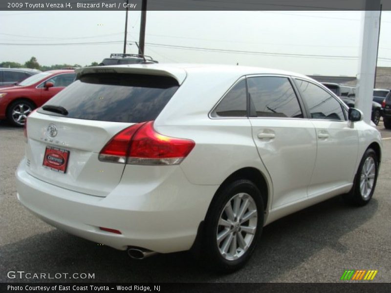 Blizzard Pearl / Gray 2009 Toyota Venza I4