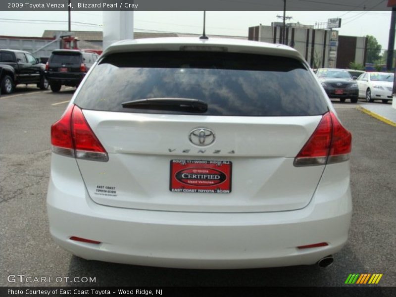 Blizzard Pearl / Gray 2009 Toyota Venza I4