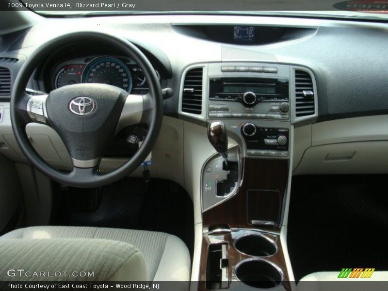 Blizzard Pearl / Gray 2009 Toyota Venza I4