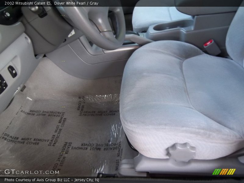Dover White Pearl / Gray 2002 Mitsubishi Galant ES