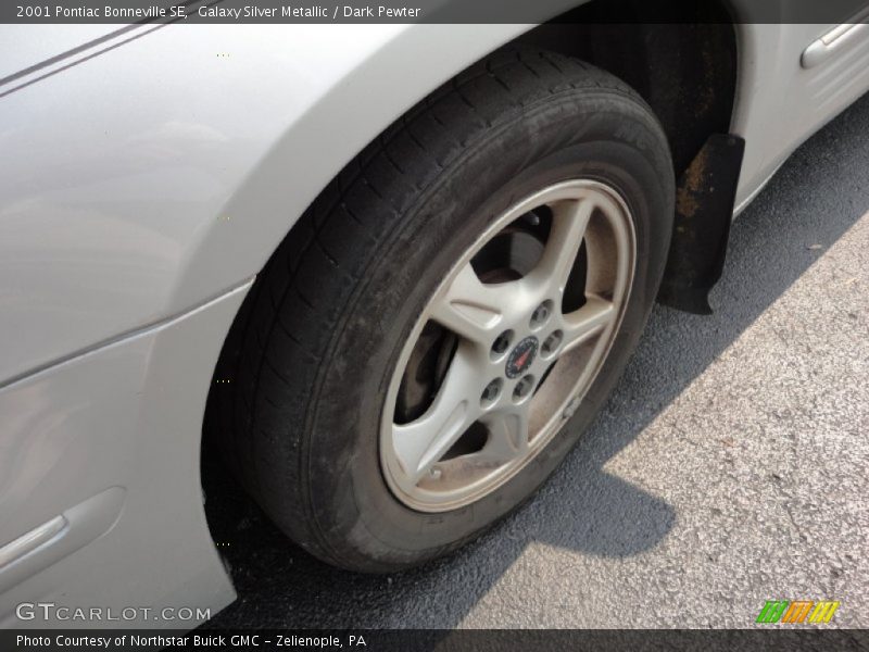 Galaxy Silver Metallic / Dark Pewter 2001 Pontiac Bonneville SE