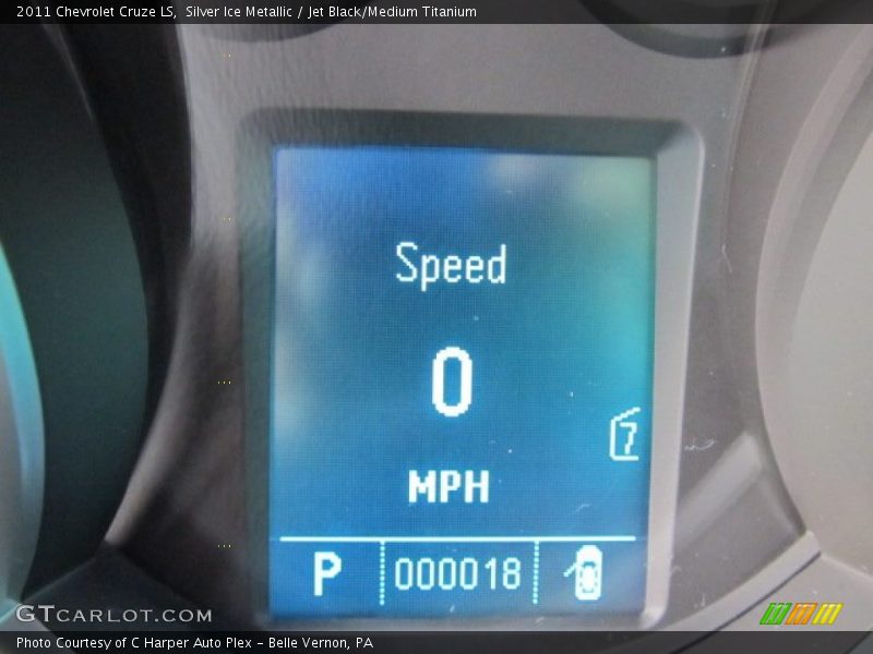 Silver Ice Metallic / Jet Black/Medium Titanium 2011 Chevrolet Cruze LS