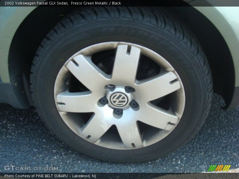 Fresco Green Metallic / Black 2002 Volkswagen Passat GLX Sedan