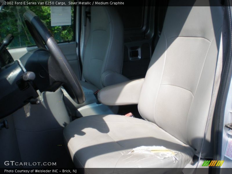 Silver Metallic / Medium Graphite 2002 Ford E Series Van E250 Cargo