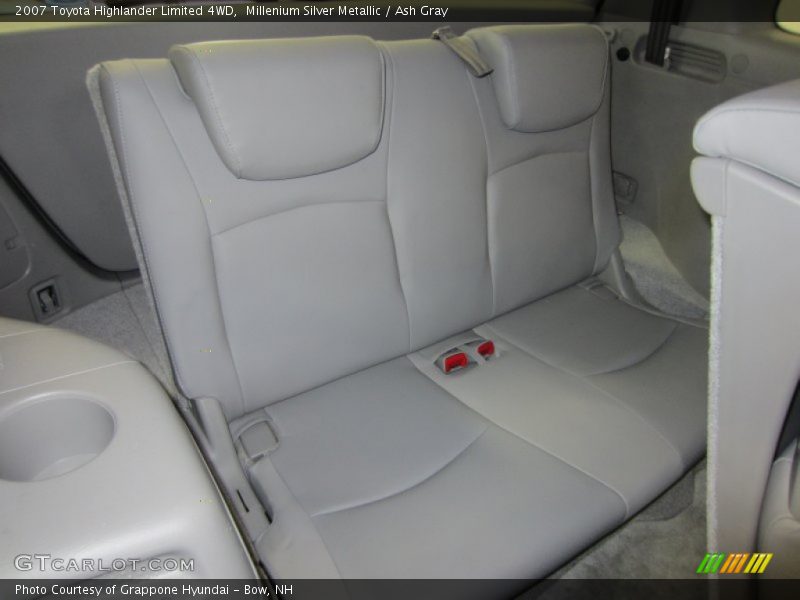 Millenium Silver Metallic / Ash Gray 2007 Toyota Highlander Limited 4WD