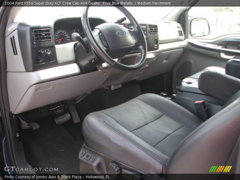 True Blue Metallic / Medium Parchment 2004 Ford F350 Super Duty XLT Crew Cab 4x4 Dually