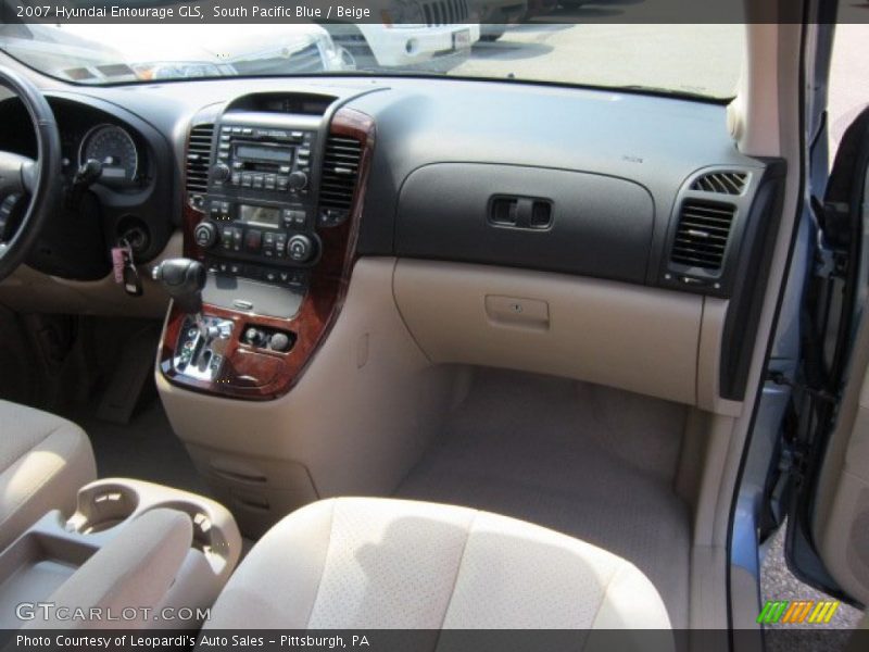 South Pacific Blue / Beige 2007 Hyundai Entourage GLS