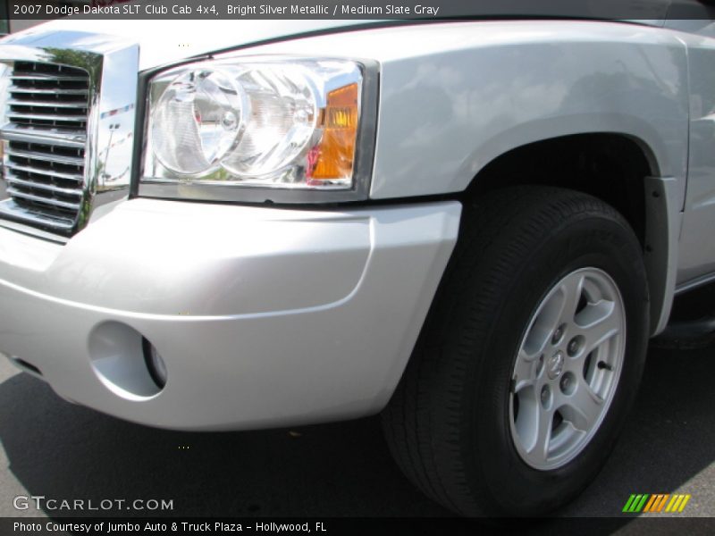 Bright Silver Metallic / Medium Slate Gray 2007 Dodge Dakota SLT Club Cab 4x4