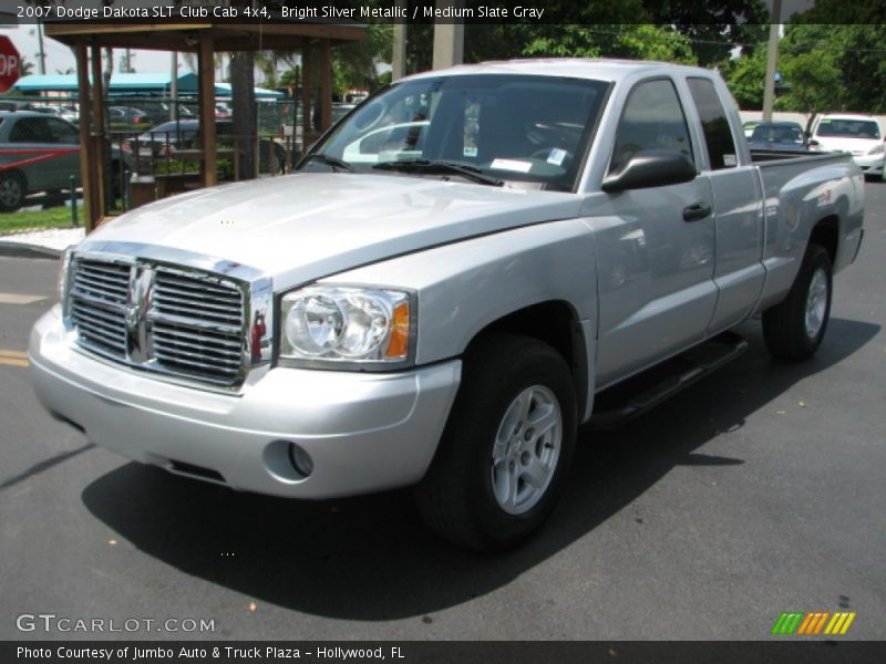Bright Silver Metallic / Medium Slate Gray 2007 Dodge Dakota SLT Club Cab 4x4