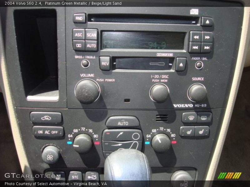 Platinum Green Metallic / Beige/Light Sand 2004 Volvo S60 2.4