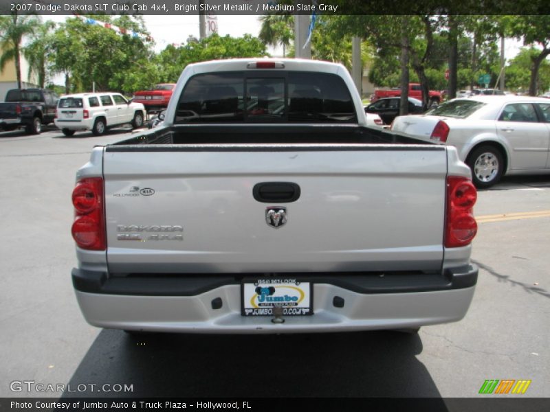 Bright Silver Metallic / Medium Slate Gray 2007 Dodge Dakota SLT Club Cab 4x4
