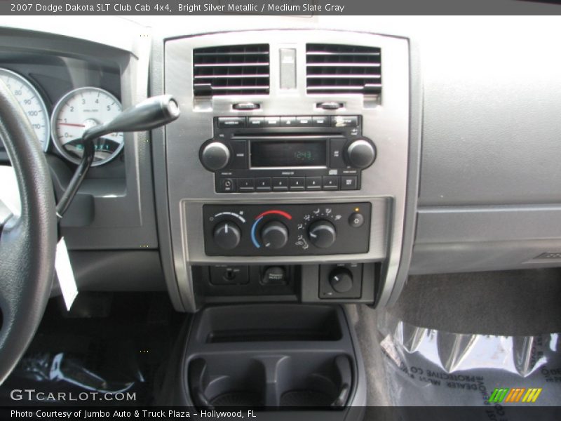 Bright Silver Metallic / Medium Slate Gray 2007 Dodge Dakota SLT Club Cab 4x4