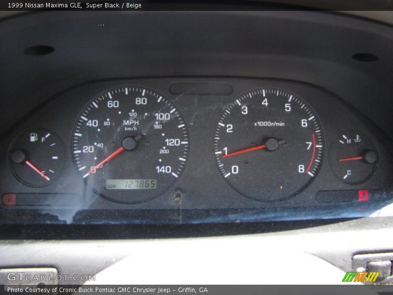 Super Black / Beige 1999 Nissan Maxima GLE