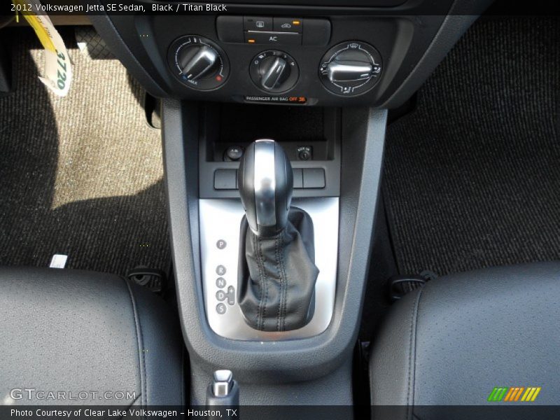 Black / Titan Black 2012 Volkswagen Jetta SE Sedan