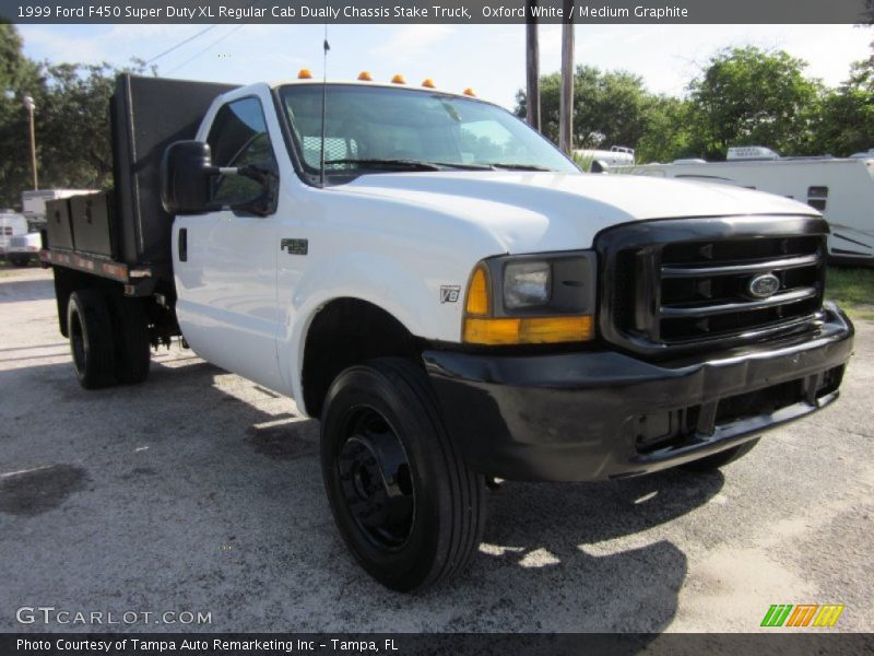  1999 F450 Super Duty XL Regular Cab Dually Chassis Stake Truck Oxford White