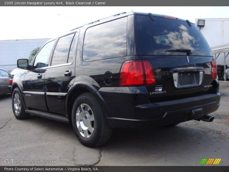 Black Clearcoat / Camel 2005 Lincoln Navigator Luxury 4x4