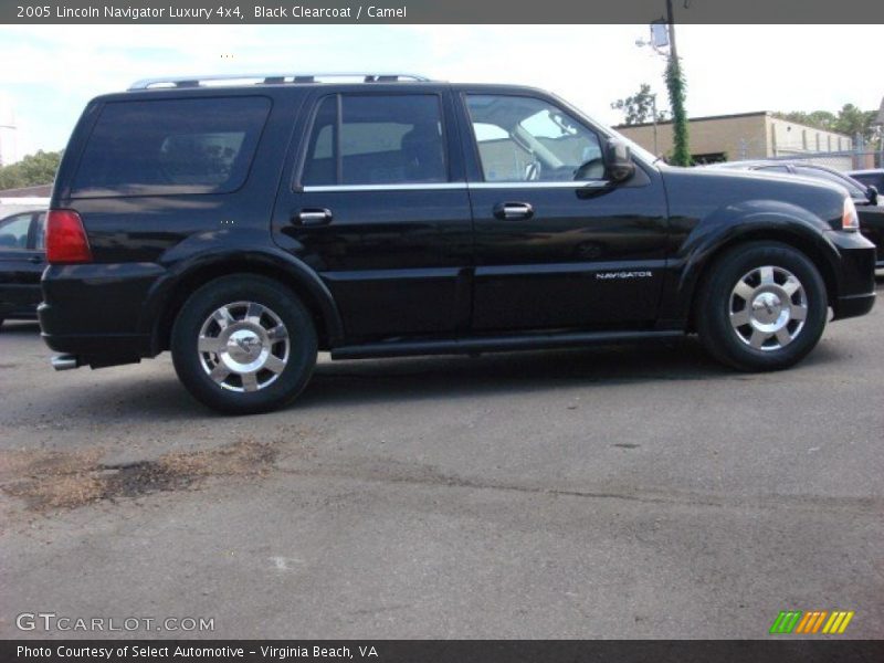Black Clearcoat / Camel 2005 Lincoln Navigator Luxury 4x4
