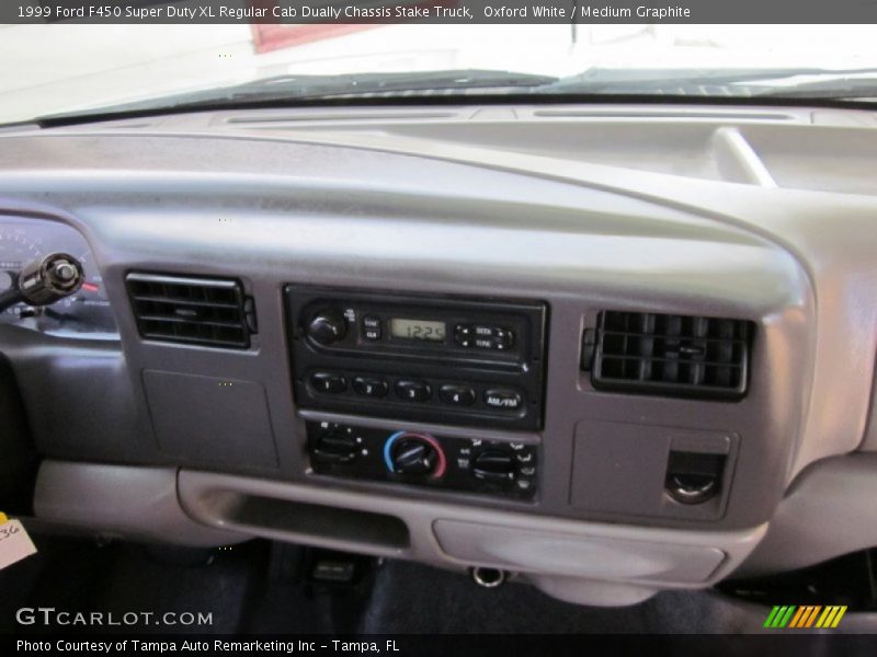 Oxford White / Medium Graphite 1999 Ford F450 Super Duty XL Regular Cab Dually Chassis Stake Truck