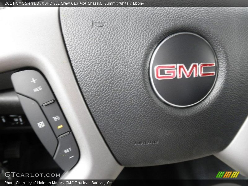 Summit White / Ebony 2011 GMC Sierra 3500HD SLE Crew Cab 4x4 Chassis