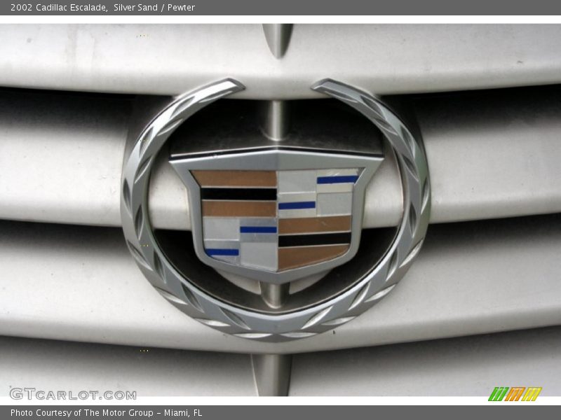  2002 Escalade  Logo