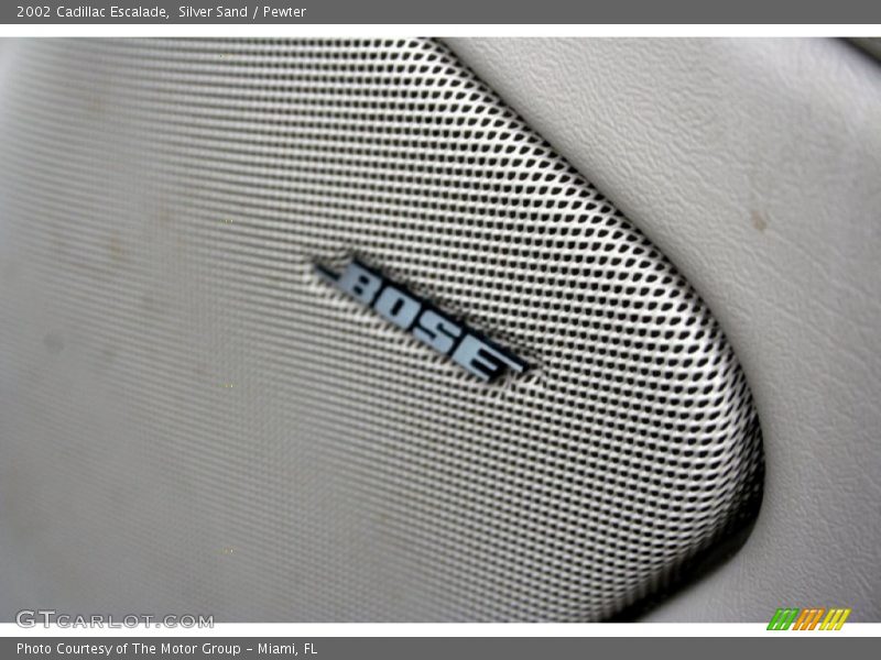 Audio System of 2002 Escalade 