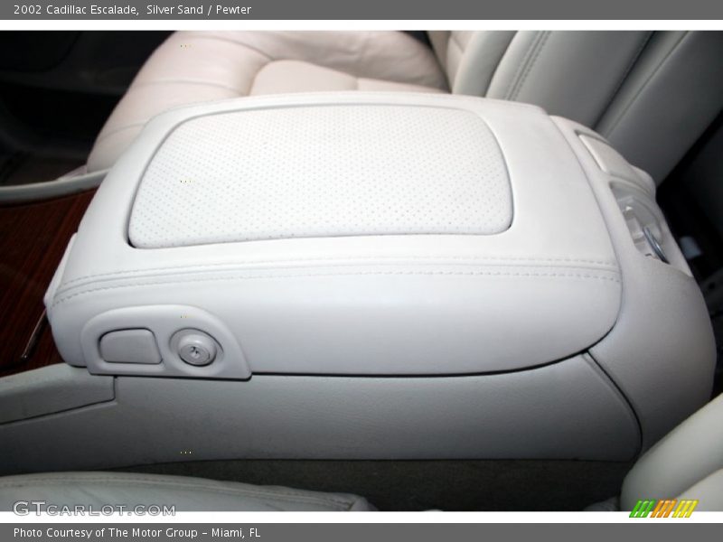 Silver Sand / Pewter 2002 Cadillac Escalade