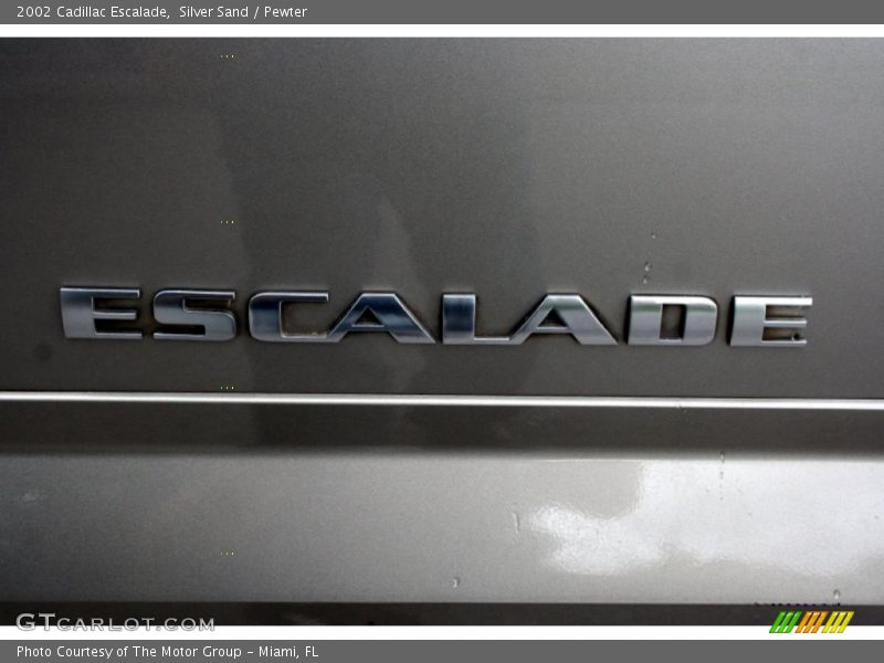  2002 Escalade  Logo