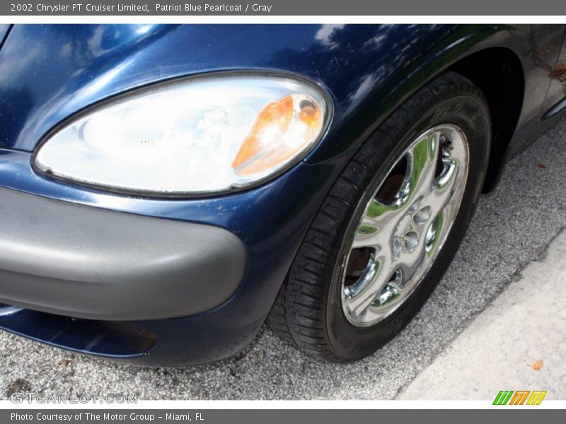 Patriot Blue Pearlcoat / Gray 2002 Chrysler PT Cruiser Limited