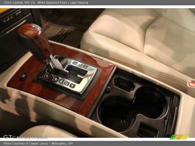 White Diamond Pearl / Light Neutral 2004 Cadillac SRX V6