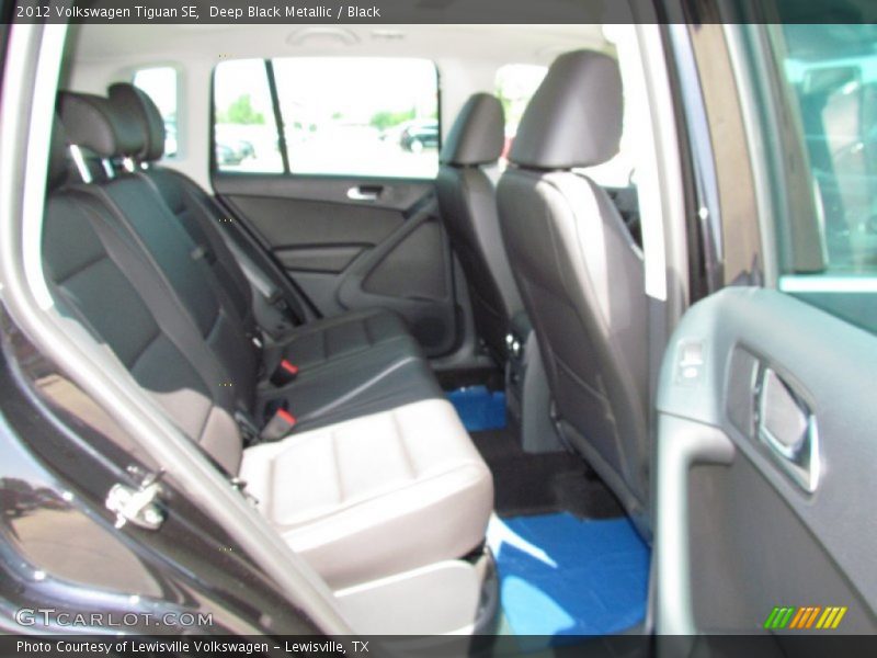 Deep Black Metallic / Black 2012 Volkswagen Tiguan SE