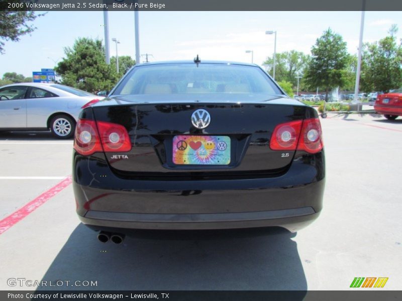 Black / Pure Beige 2006 Volkswagen Jetta 2.5 Sedan