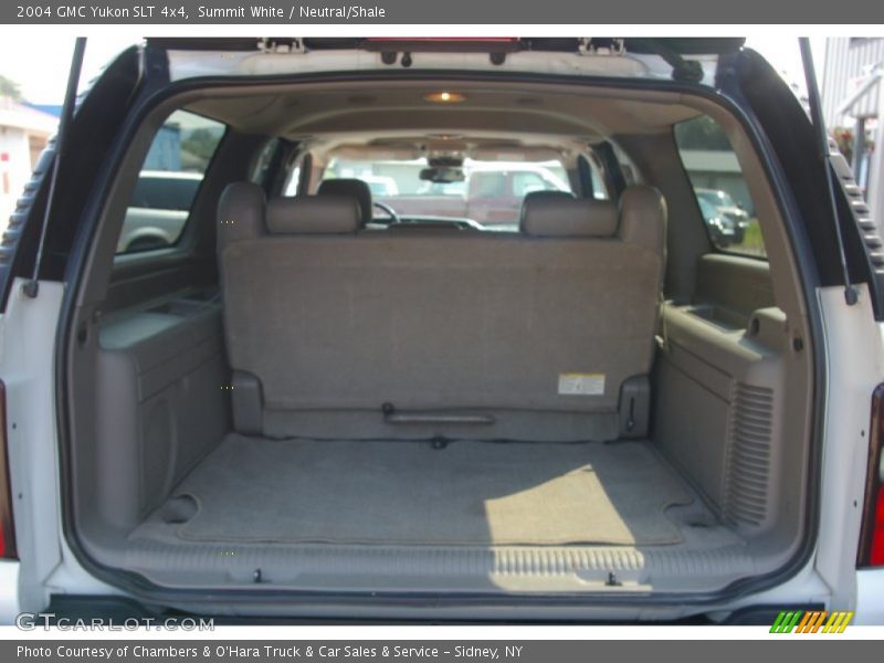 Summit White / Neutral/Shale 2004 GMC Yukon SLT 4x4