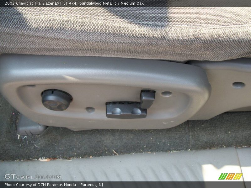 Sandalwood Metallic / Medium Oak 2002 Chevrolet TrailBlazer EXT LT 4x4