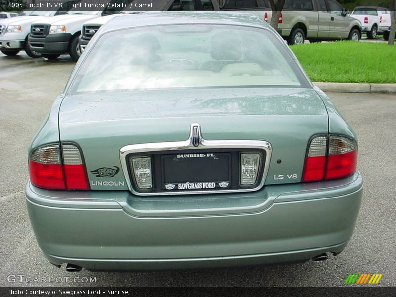 Light Tundra Metallic / Camel 2005 Lincoln LS V8