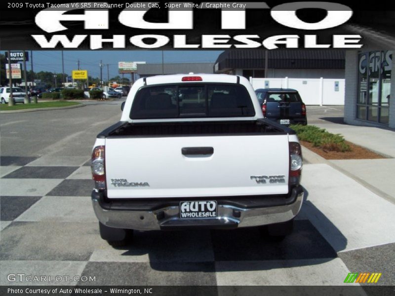 Super White / Graphite Gray 2009 Toyota Tacoma V6 SR5 PreRunner Double Cab