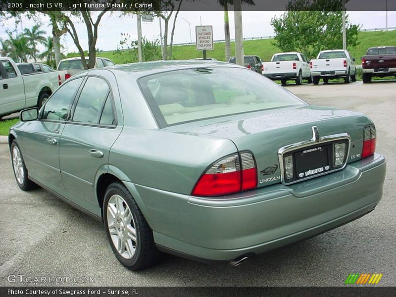 Light Tundra Metallic / Camel 2005 Lincoln LS V8