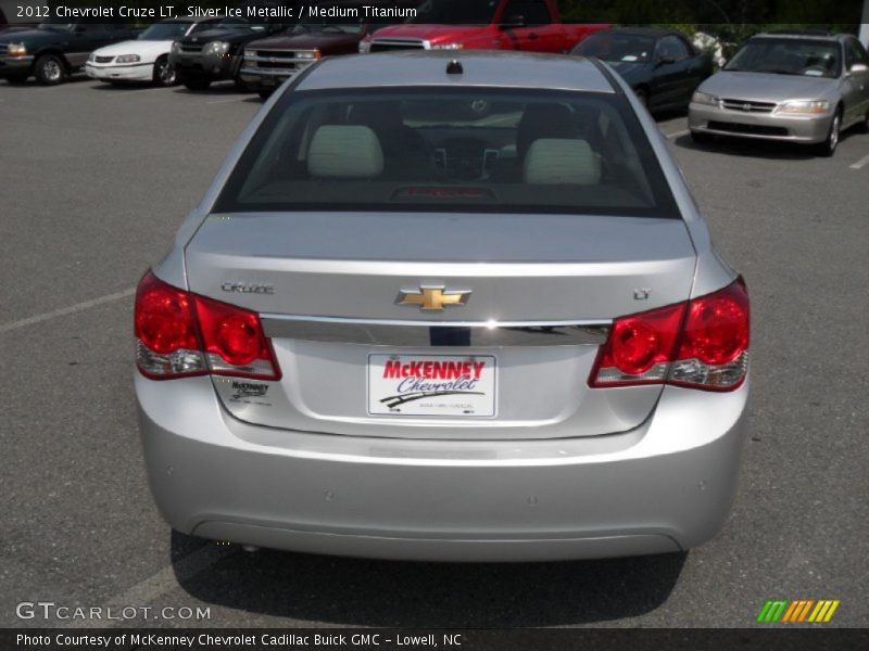 Silver Ice Metallic / Medium Titanium 2012 Chevrolet Cruze LT