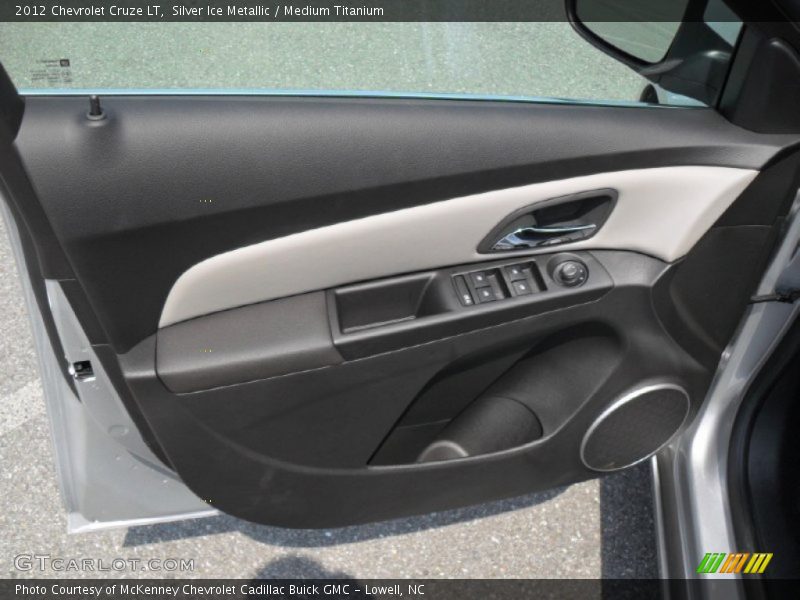 Silver Ice Metallic / Medium Titanium 2012 Chevrolet Cruze LT