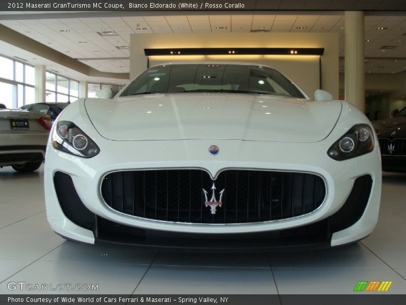 Bianco Eldorado (White) / Rosso Corallo 2012 Maserati GranTurismo MC Coupe