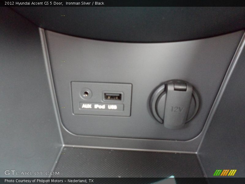 Ironman Silver / Black 2012 Hyundai Accent GS 5 Door