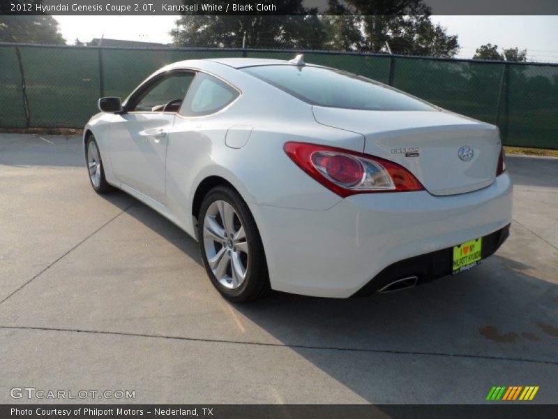 Karussell White / Black Cloth 2012 Hyundai Genesis Coupe 2.0T