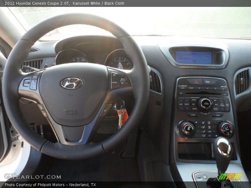 Karussell White / Black Cloth 2012 Hyundai Genesis Coupe 2.0T