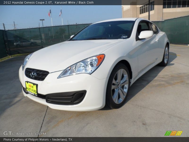 Karussell White / Black Cloth 2012 Hyundai Genesis Coupe 2.0T