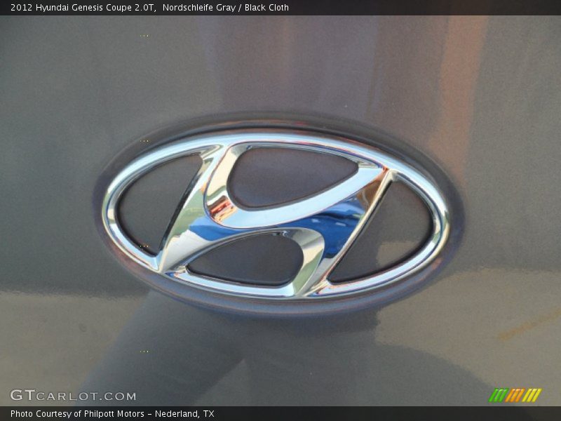  2012 Genesis Coupe 2.0T Logo