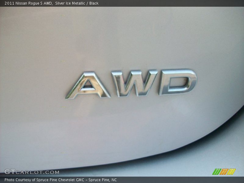 Silver Ice Metallic / Black 2011 Nissan Rogue S AWD