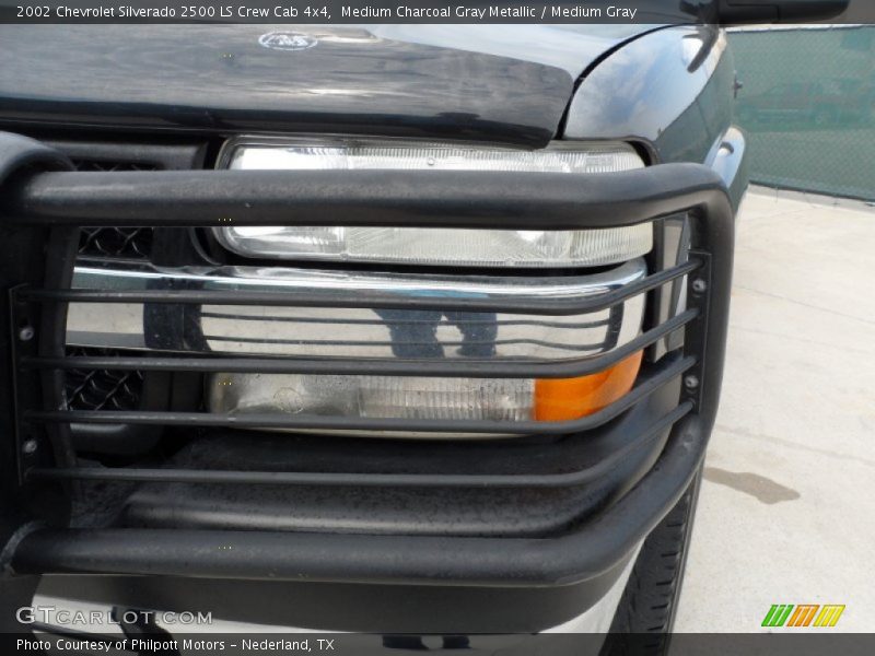 Medium Charcoal Gray Metallic / Medium Gray 2002 Chevrolet Silverado 2500 LS Crew Cab 4x4