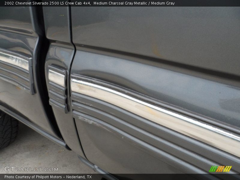 Medium Charcoal Gray Metallic / Medium Gray 2002 Chevrolet Silverado 2500 LS Crew Cab 4x4
